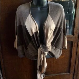 Sisters Geometric Pattered Tie-Sweater